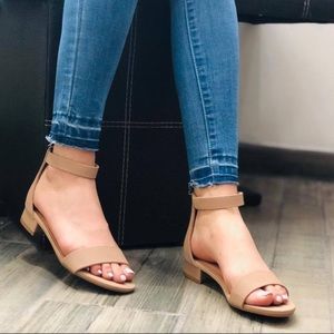 Tan Low chunky block heel dress sandal